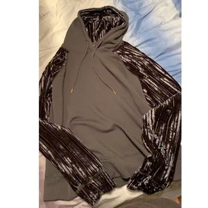 Calia Hoodie with crushed velvet sleeves and hood